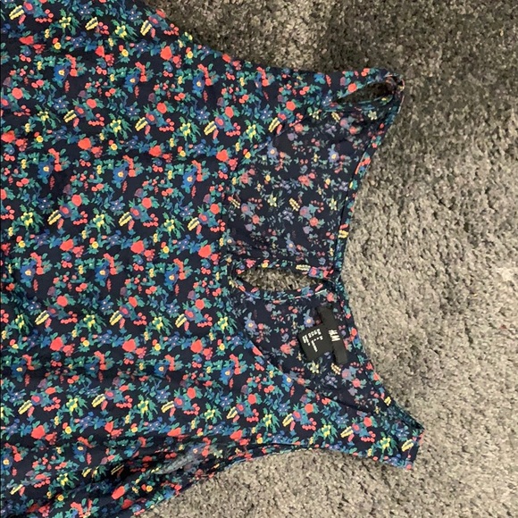 Cute floral flare dress - Picture 2 of 5